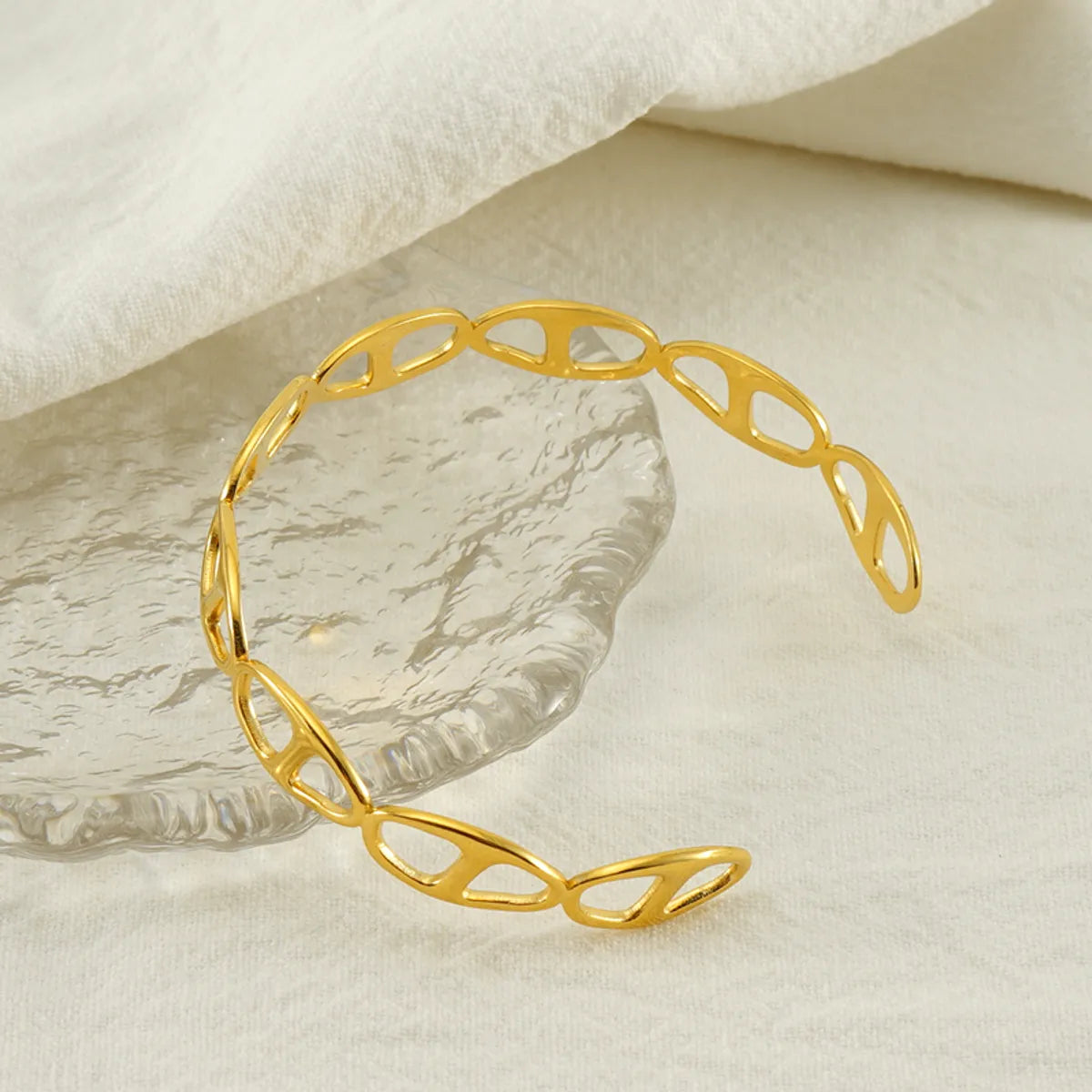 Simple Style Heart Shape Solid Color Stainless Steel Plating 18k Gold Plated Bangle