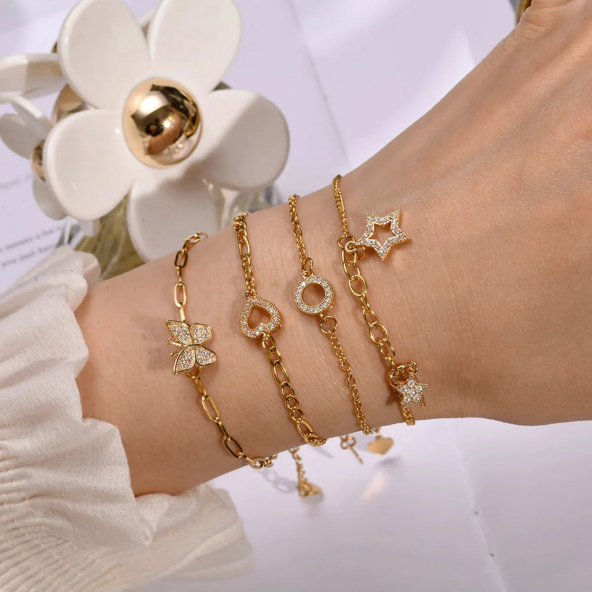 Simple Style Heart Shape Stainless Steel Gold Plated Zircon Bracelets In Bulk