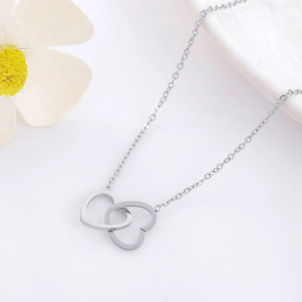 Simple Style Heart Shape Stainless Steel Hollow Out Pendant Necklace