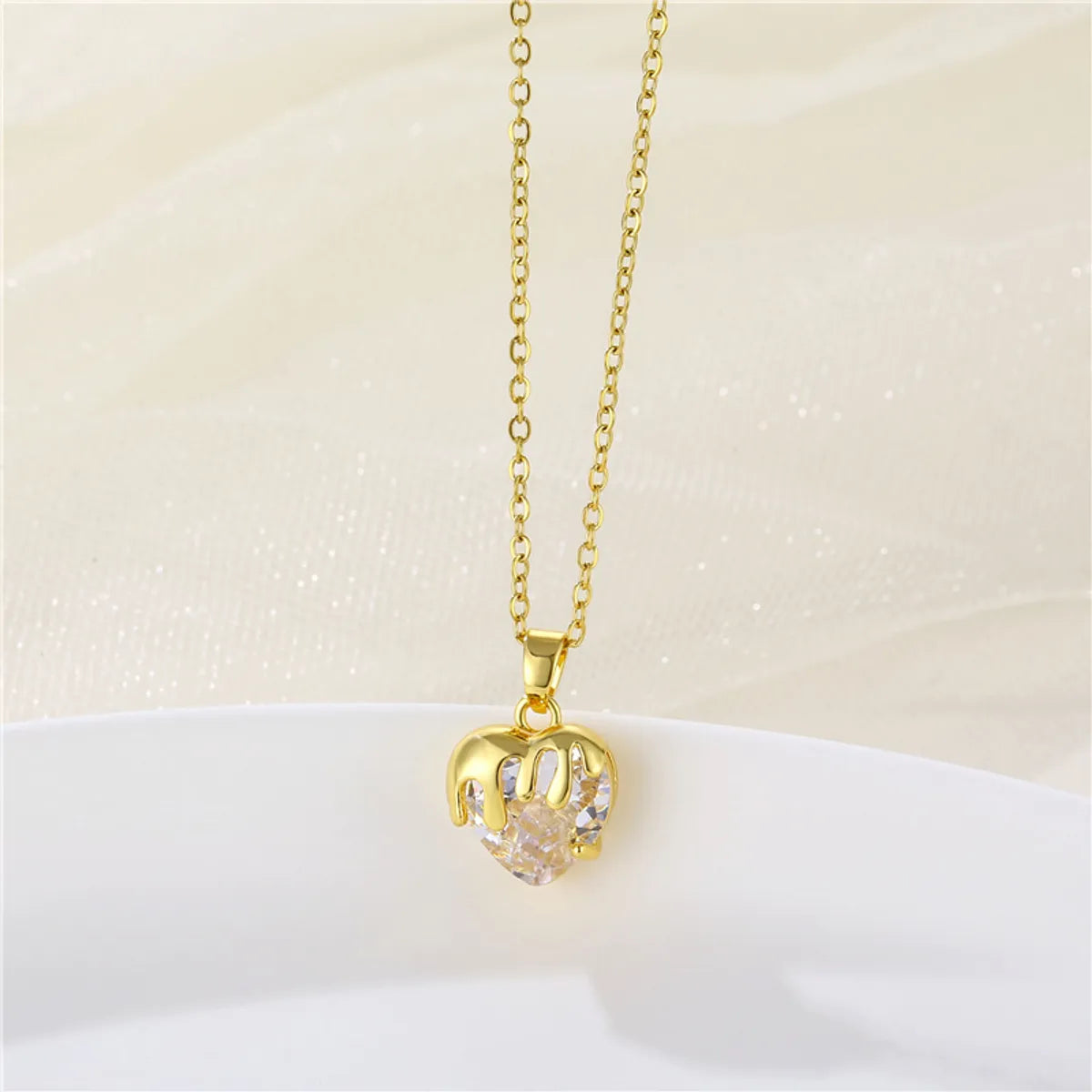 Wholesale Jewelry Simple Style Heart Shape 201 Stainless Steel Zircon 18K Gold Plated Inlaid Zircon Necklace