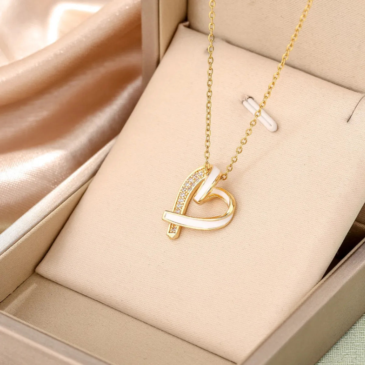 Simple Style Heart Shape Stainless Steel Inlay Zircon Pendant Necklace