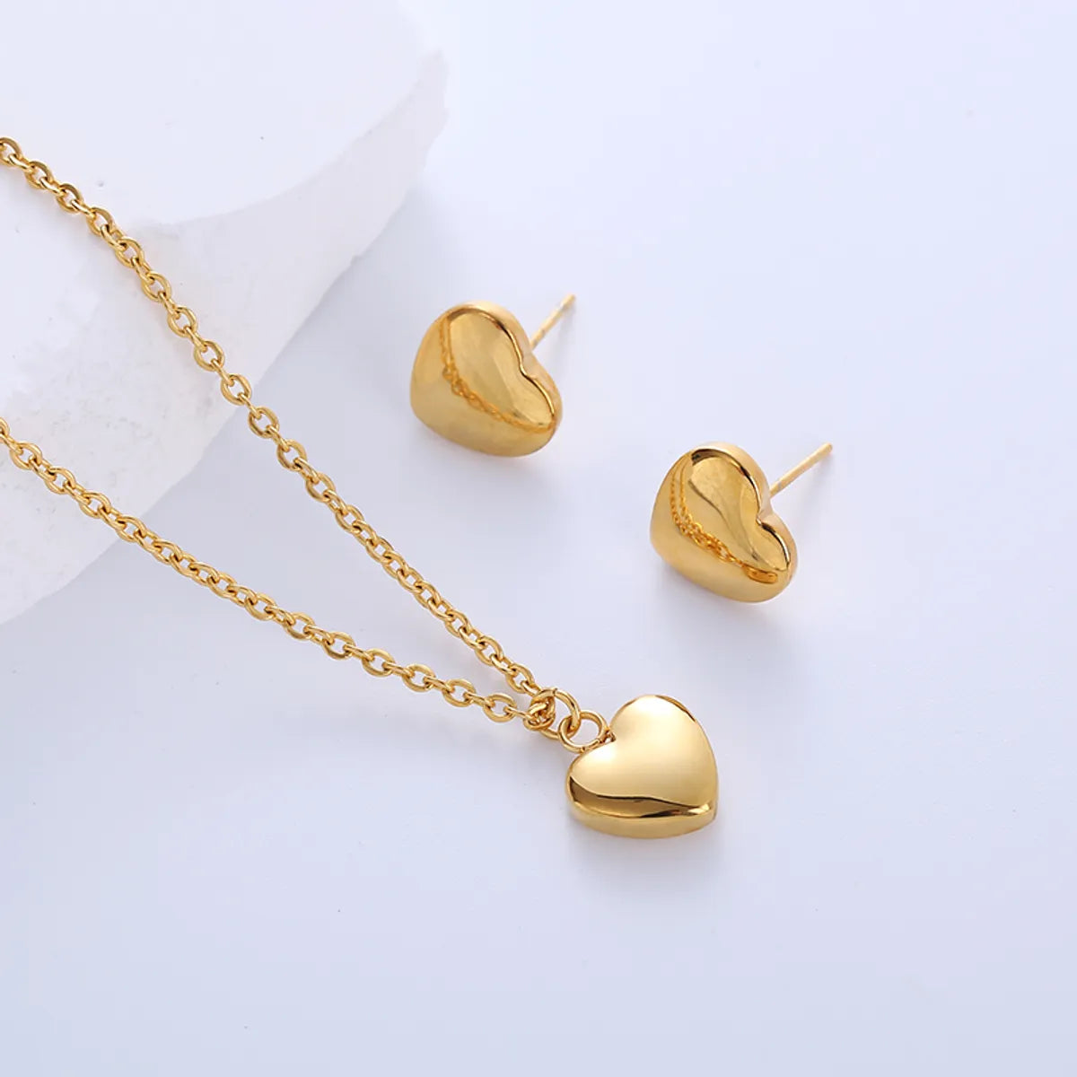 Wholesale Simple Style Heart Shape Stainless Steel Polishing 18k Gold Plated Earrings Necklace Jewelry Set