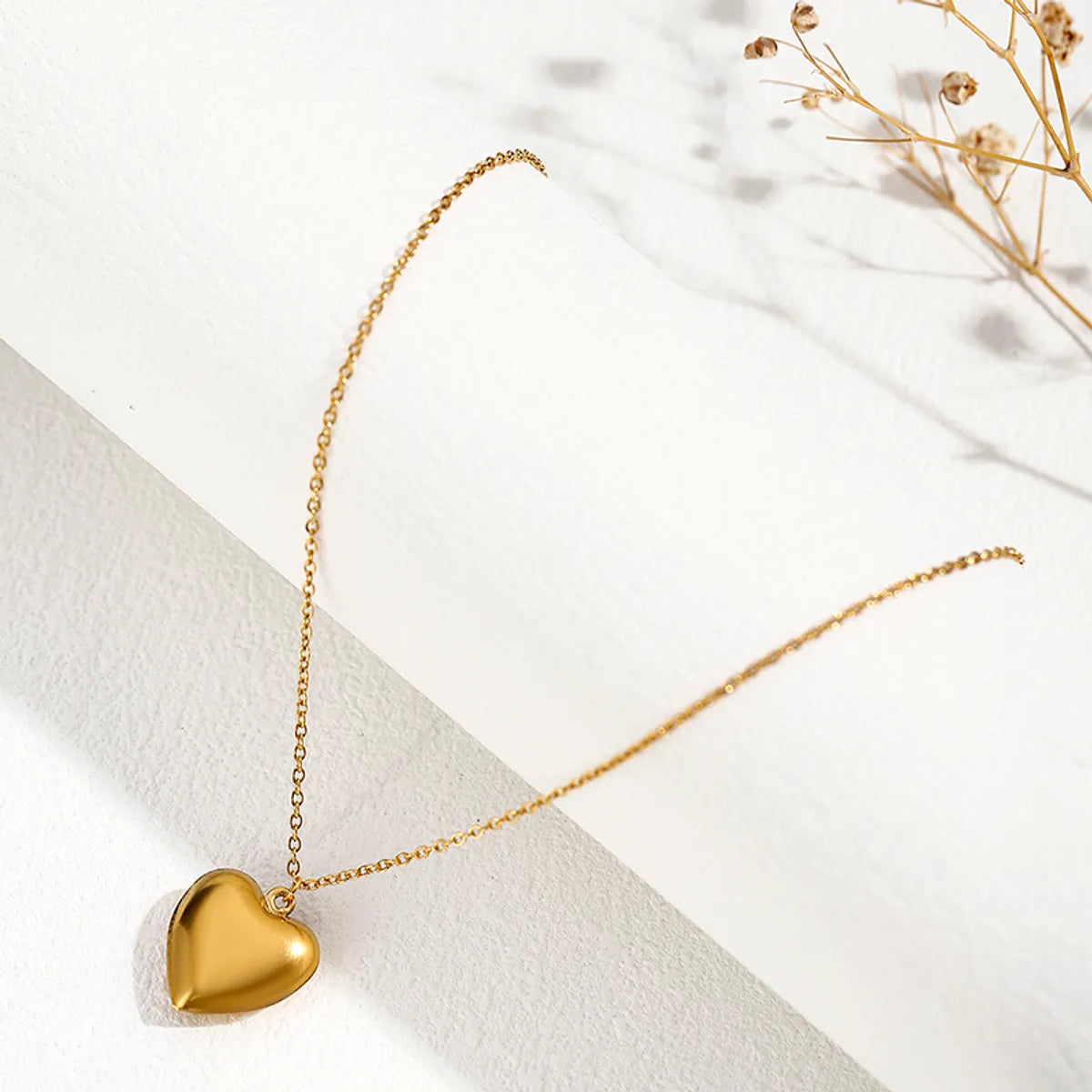 Simple Style Heart Shape Stainless Steel Three-dimensional 18k Gold Plated Pendant Necklace