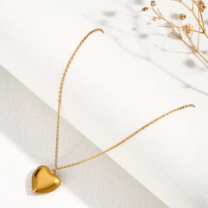 Simple Style Heart Shape Stainless Steel Three-dimensional 18k Gold Plated Pendant Necklace