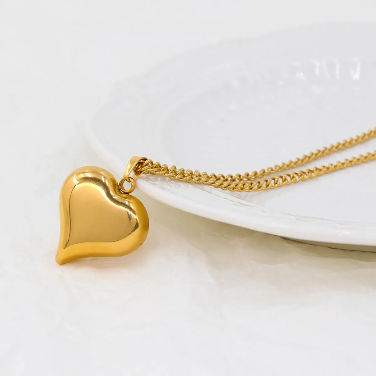 Simple Style Heart Shape Stainless Steel Titanium Steel Plating Pendant Necklace