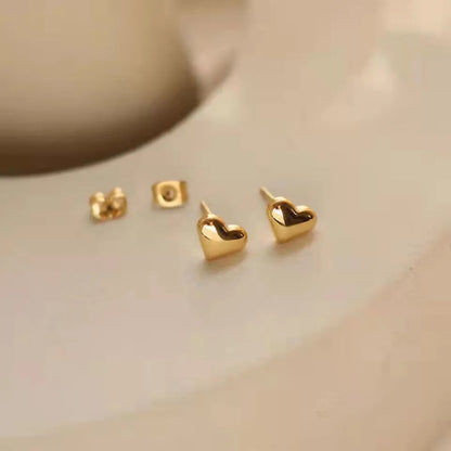 Simple Style Heart Shape Titanium Steel Plating Ear Studs 1 Pair