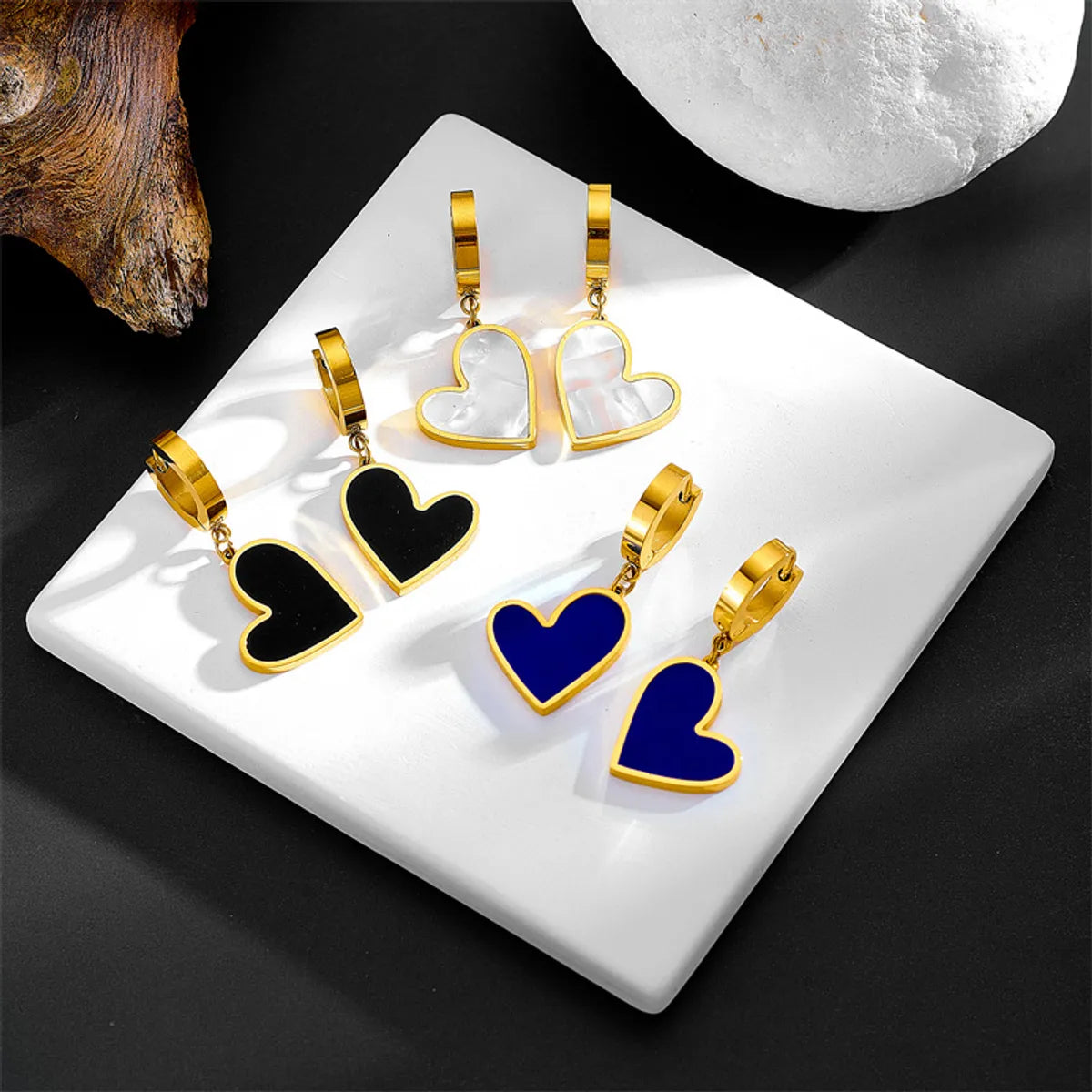 Simple Style Heart Shape Titanium Steel Plating Inlay Shell Drop Earrings 1 Pair