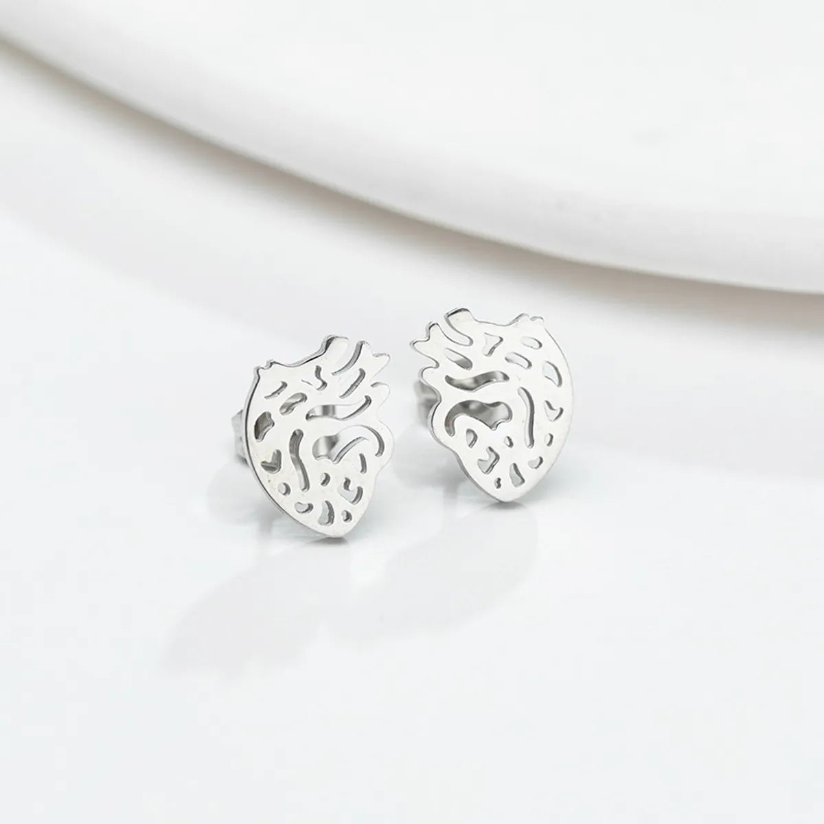 Simple Style Heart Titanium Steel Ear Studs Plating No Inlaid Stainless Steel Earrings