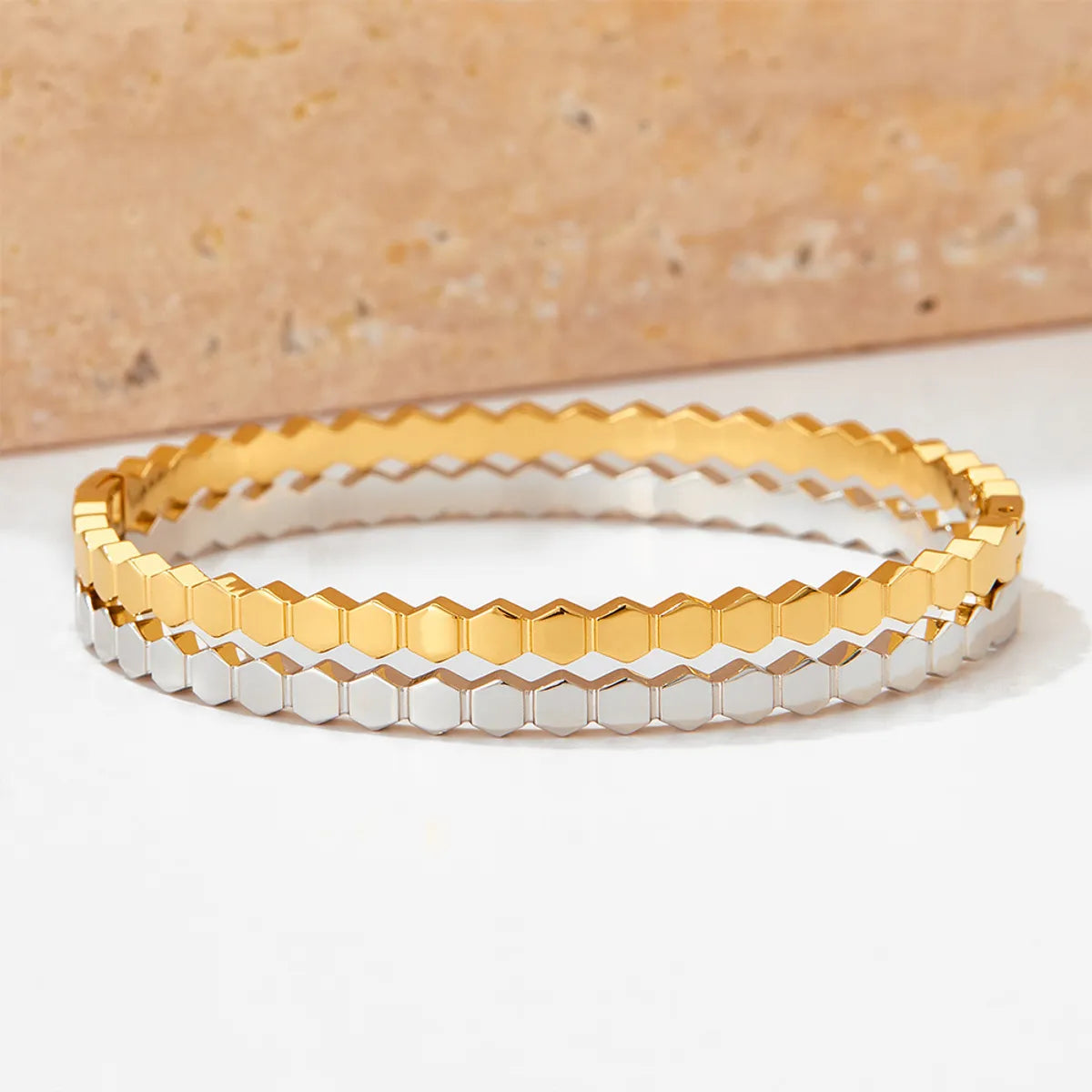 Simple Style Hexagon 304 Stainless Steel 16K Gold Plated White Gold Plated Gold Plated No Inlaid Bangle In Bulk