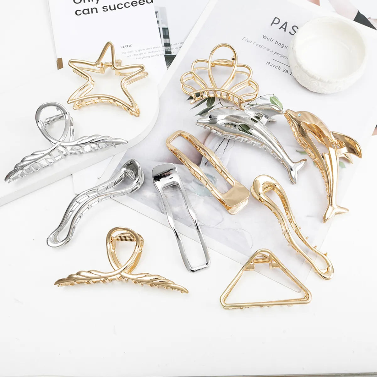 Simple Style Irregular Metal Plating Hair Clip Hair Claws