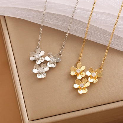 Simple Style Leaf Stainless Steel Inlay Rhinestones Pendant Necklace