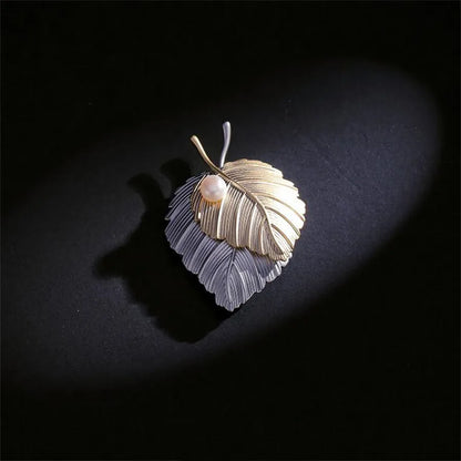 Simple Style Leaves Alloy Inlay Pearl Women'S Brooches 1 Piece