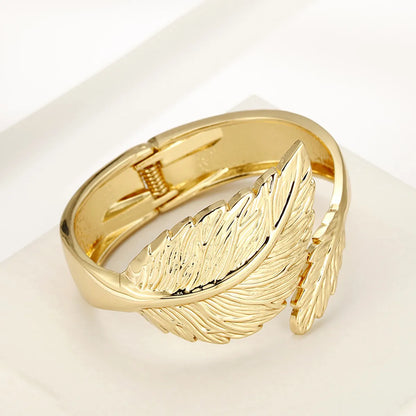 Simple Style Leaves Alloy Plating Gold Plated Women's Bangle