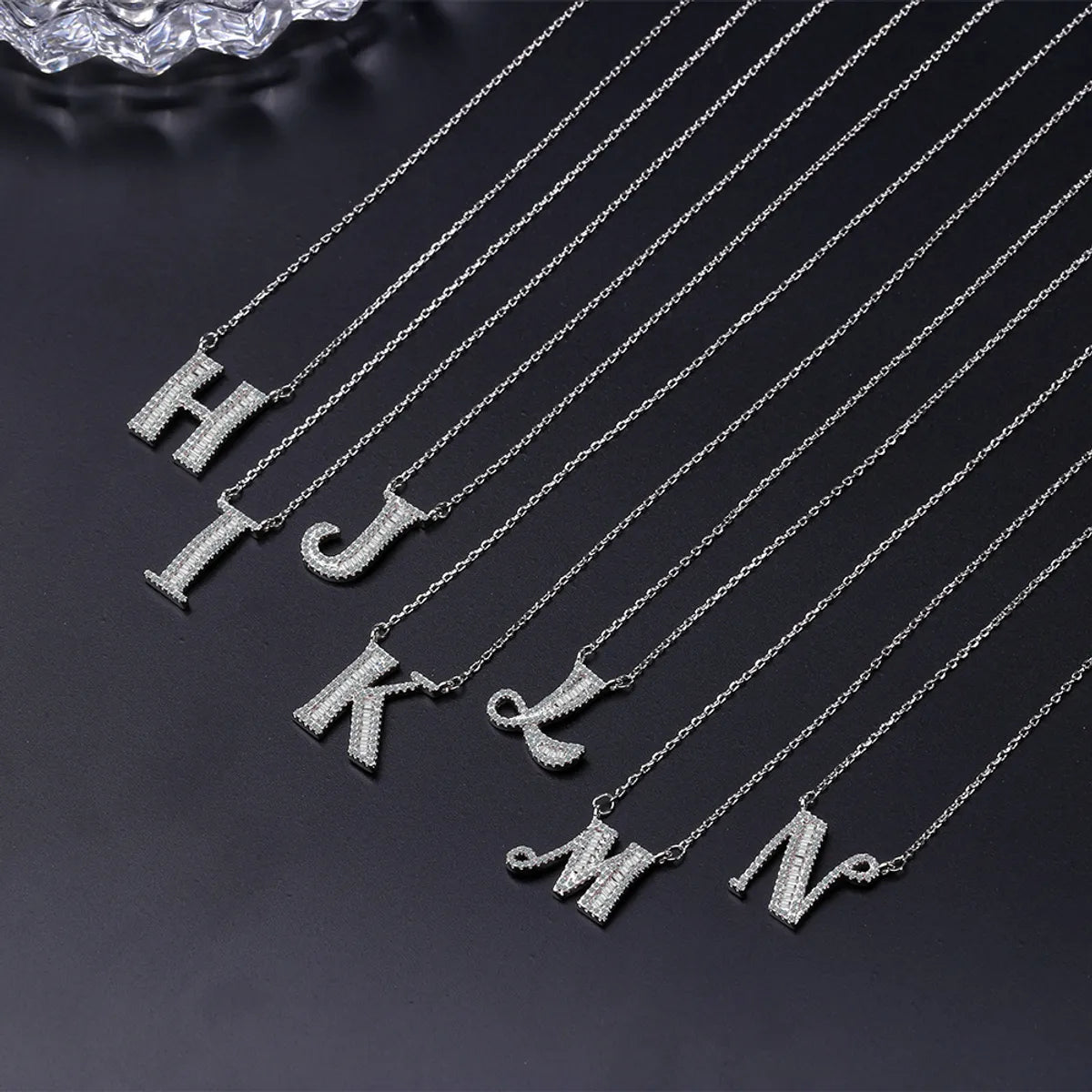 Simple Style Letter Copper Inlay Zircon Pendant Necklace