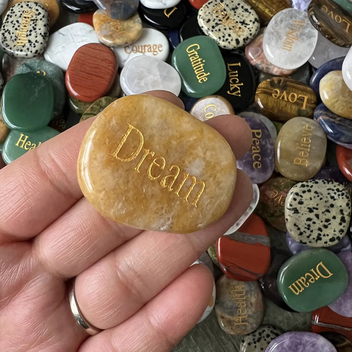 1 Piece Natural Stone Howlite Tiger Eye Letter