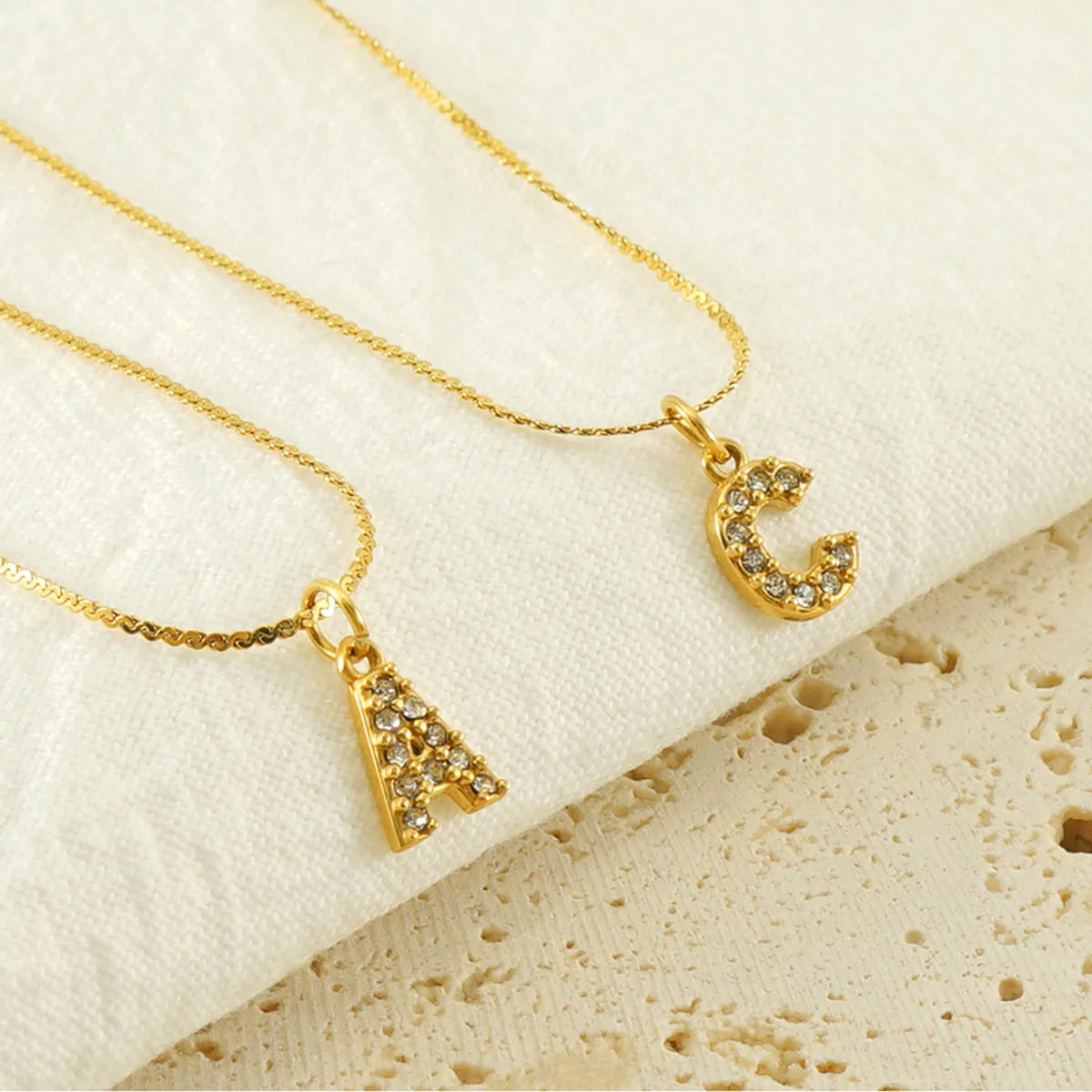 304 Stainless Steel 18K Gold Plated Simple Style Plating Letter Rhinestones Pendant Necklace