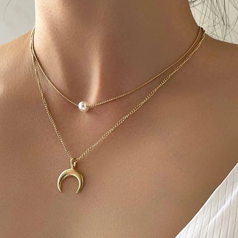 Simple Style Moon Alloy Women'S Pendant Necklace