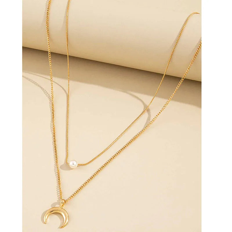 Simple Style Moon Alloy Women'S Pendant Necklace