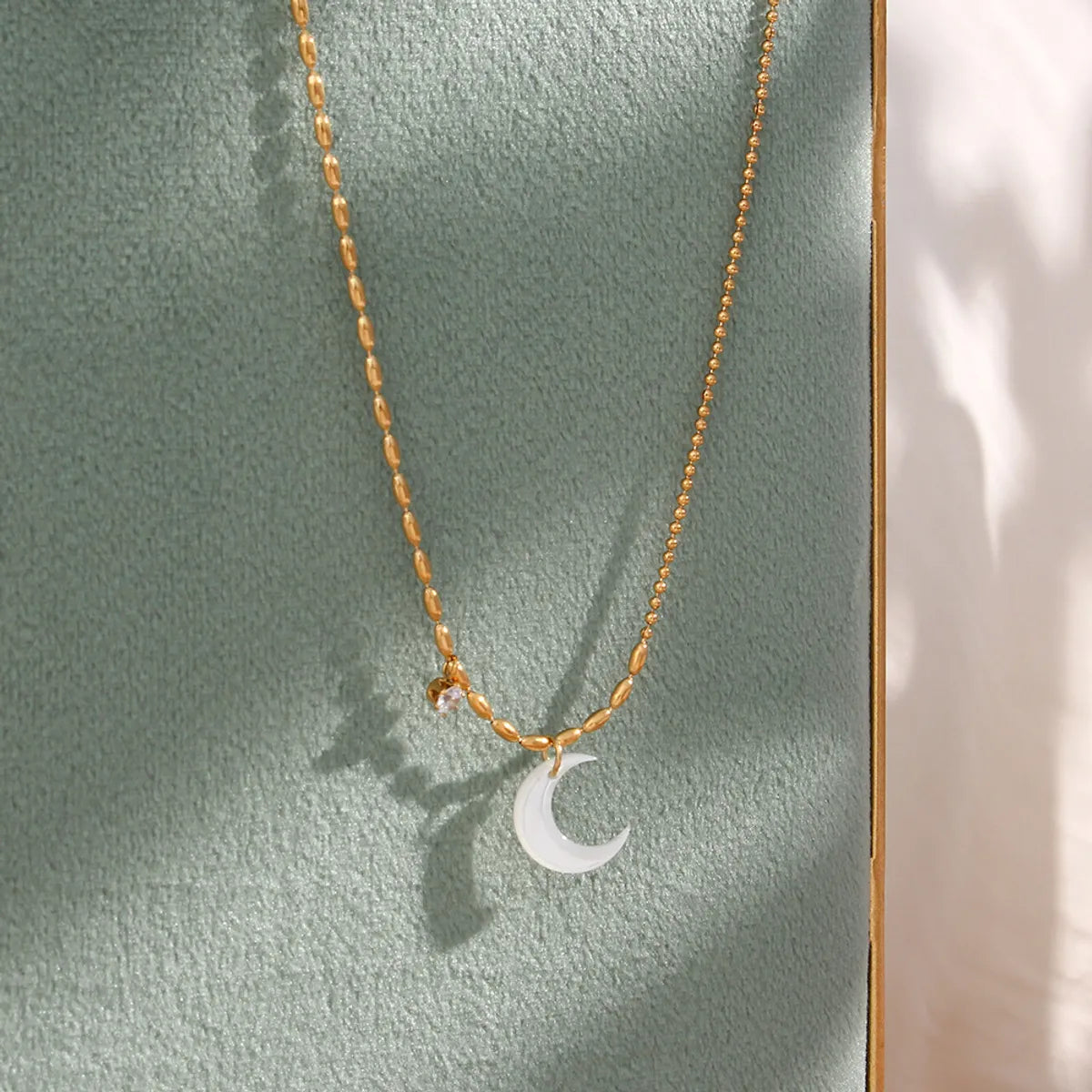 Simple Style Moon Stainless Steel Necklace Inlaid Shell Stainless Steel Necklaces