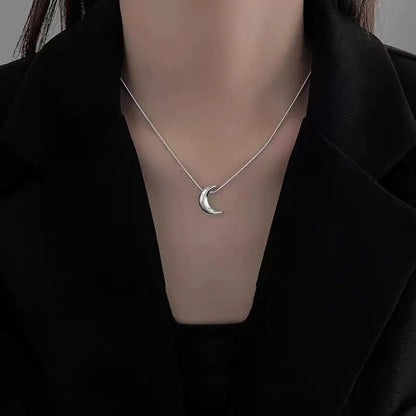 Simple Style Moon Stainless Steel Pendant Necklace