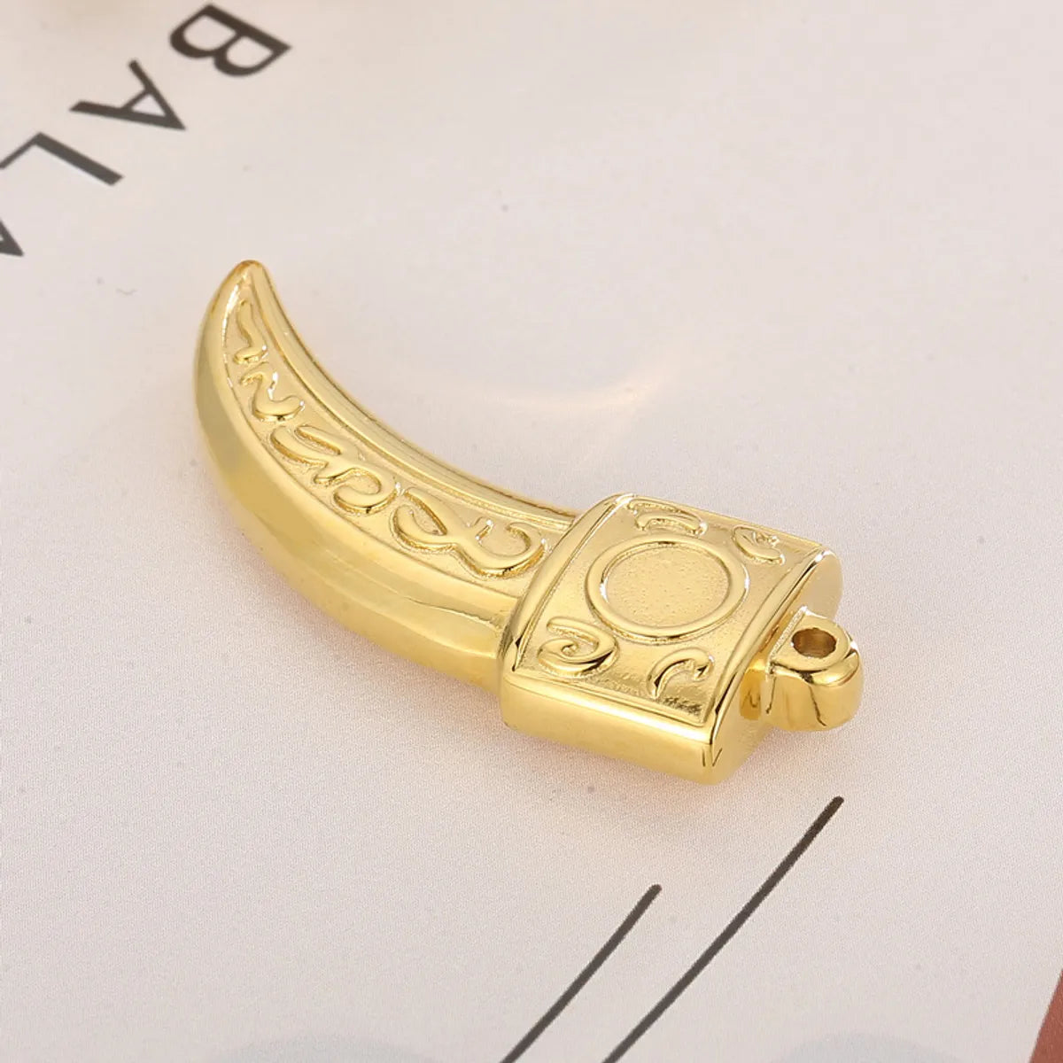 1 Piece Stainless Steel 18K Gold Plated Moon