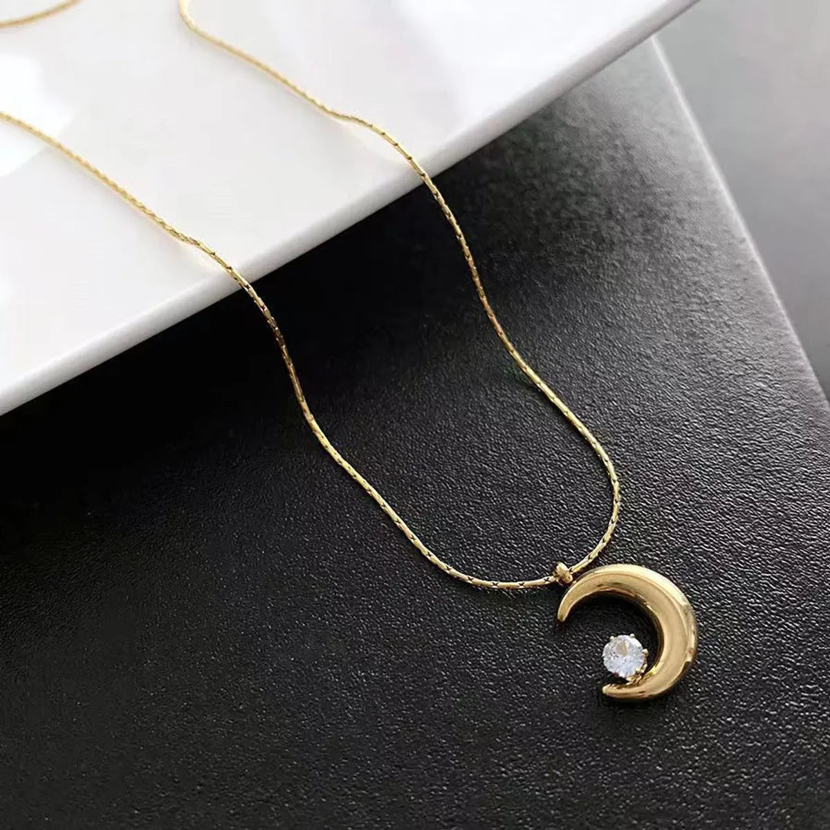 Simple Style Moon Titanium Steel Inlay Zircon Pendant Necklace