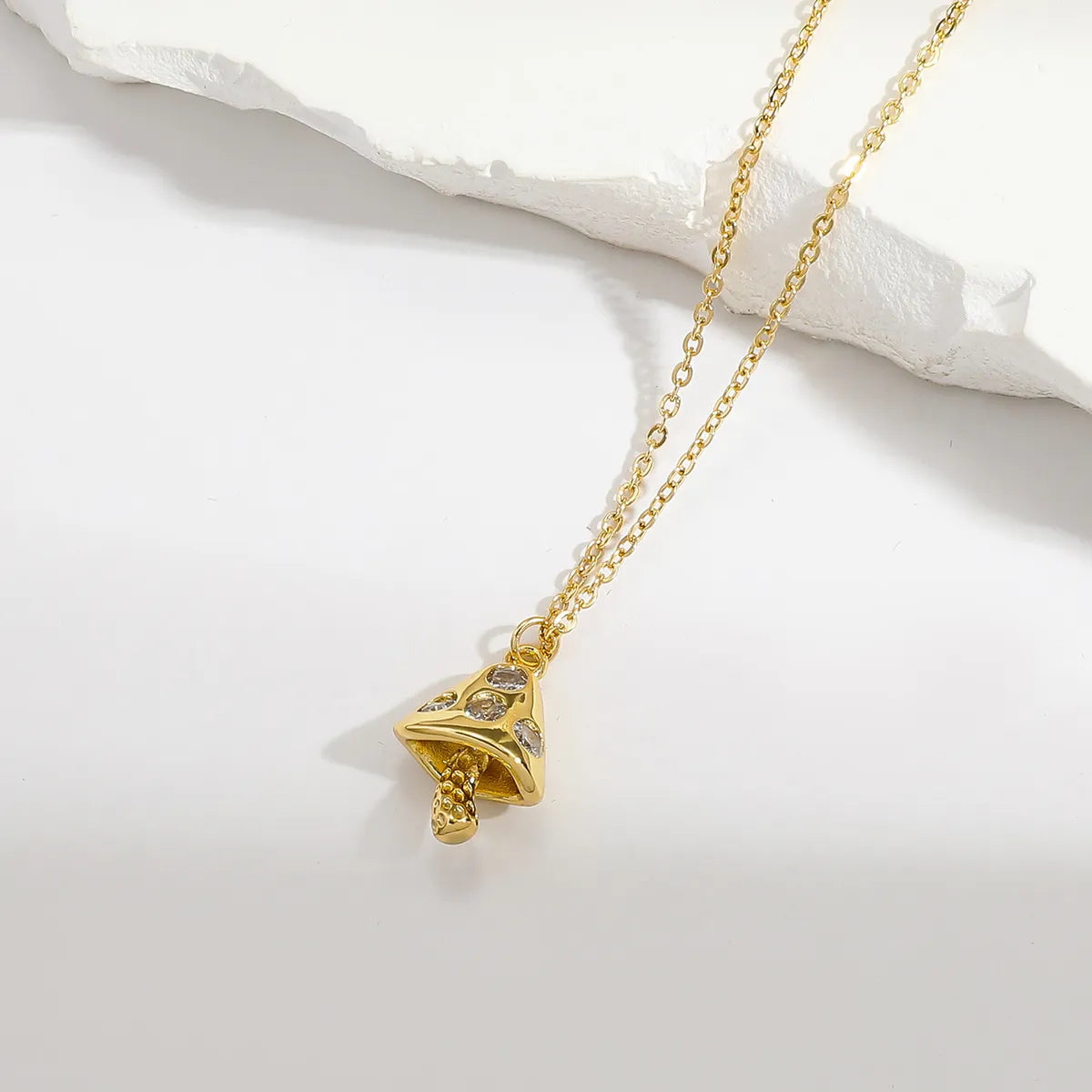 Simple Style Mushroom Stainless Steel Copper Plating Inlay Zircon Gold Plated Pendant Necklace