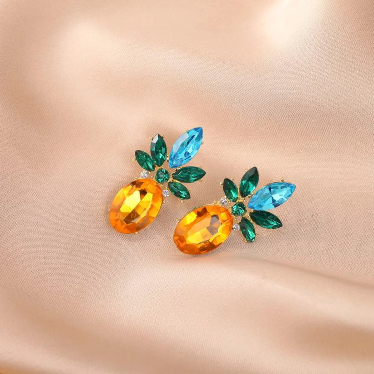 Simple Style Pineapple Alloy Inlay Rhinestones Women's Ear Studs 1 Pair