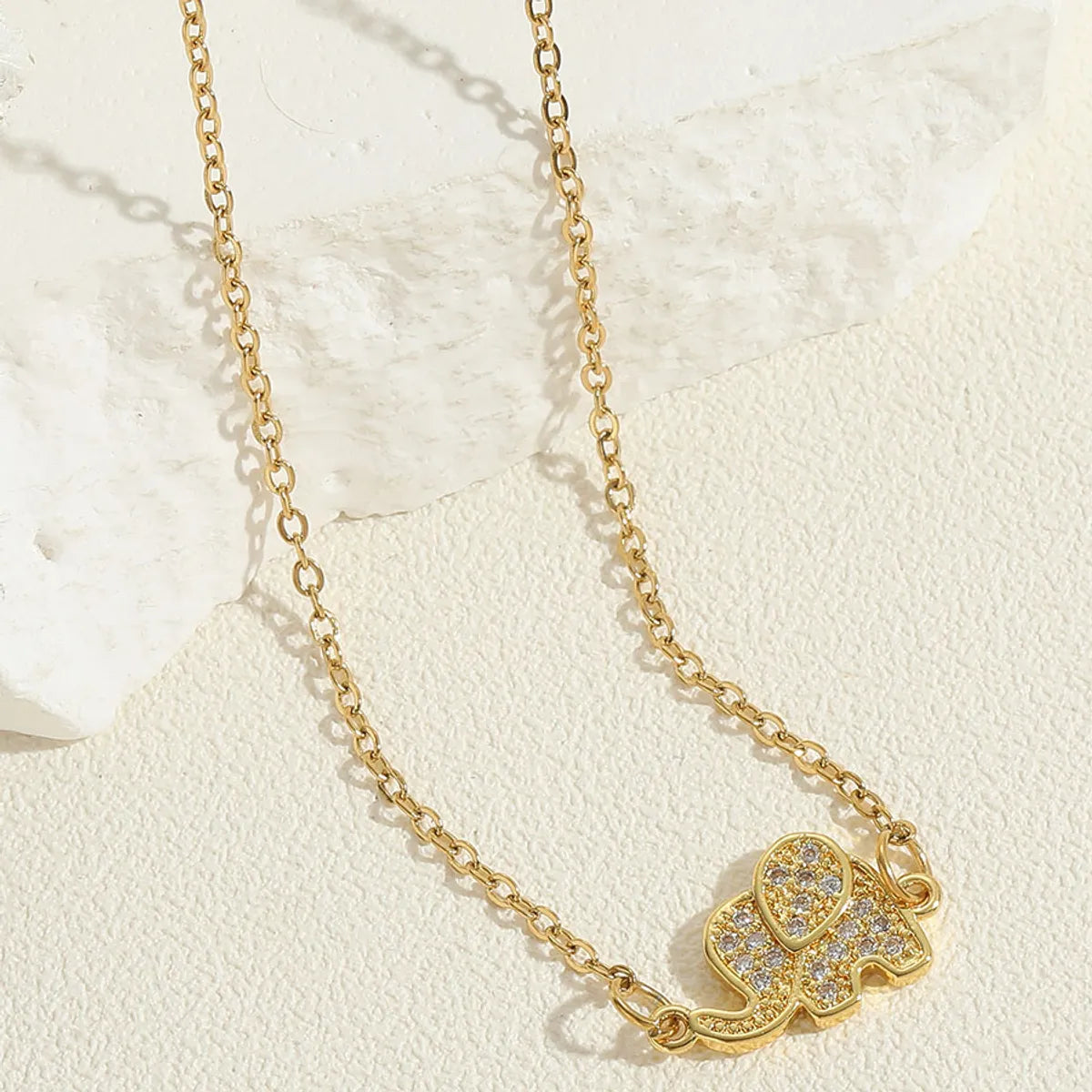 Simple Style Roman Style Solid Color Stainless Steel Copper 14k Gold Plated Zircon Pendant Necklace In Bulk