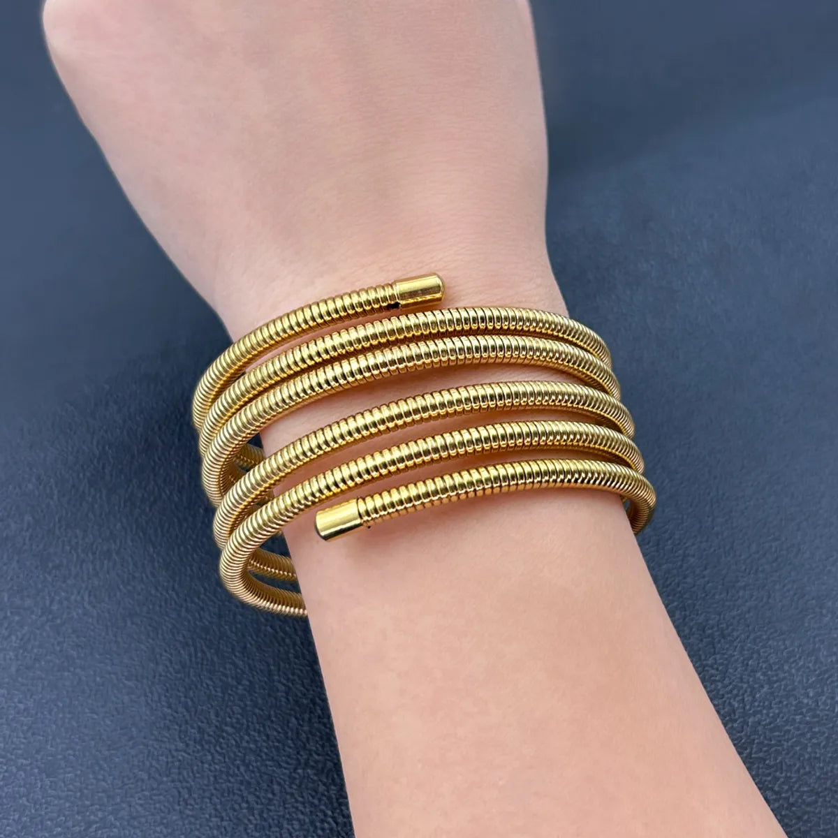 304 Stainless Steel 18K Gold Plated Simple Style Plating Round Bangle