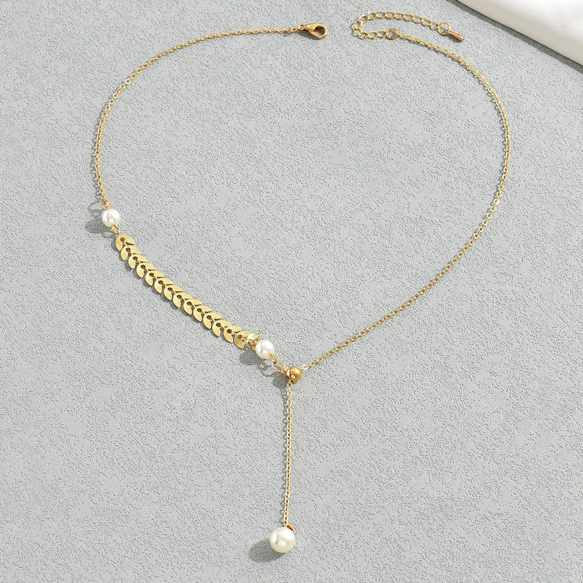 Simple Style Round Alloy Chain Artificial Pearls Women'S Pendant Necklace