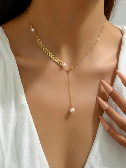 Simple Style Round Alloy Chain Artificial Pearls Women'S Pendant Necklace