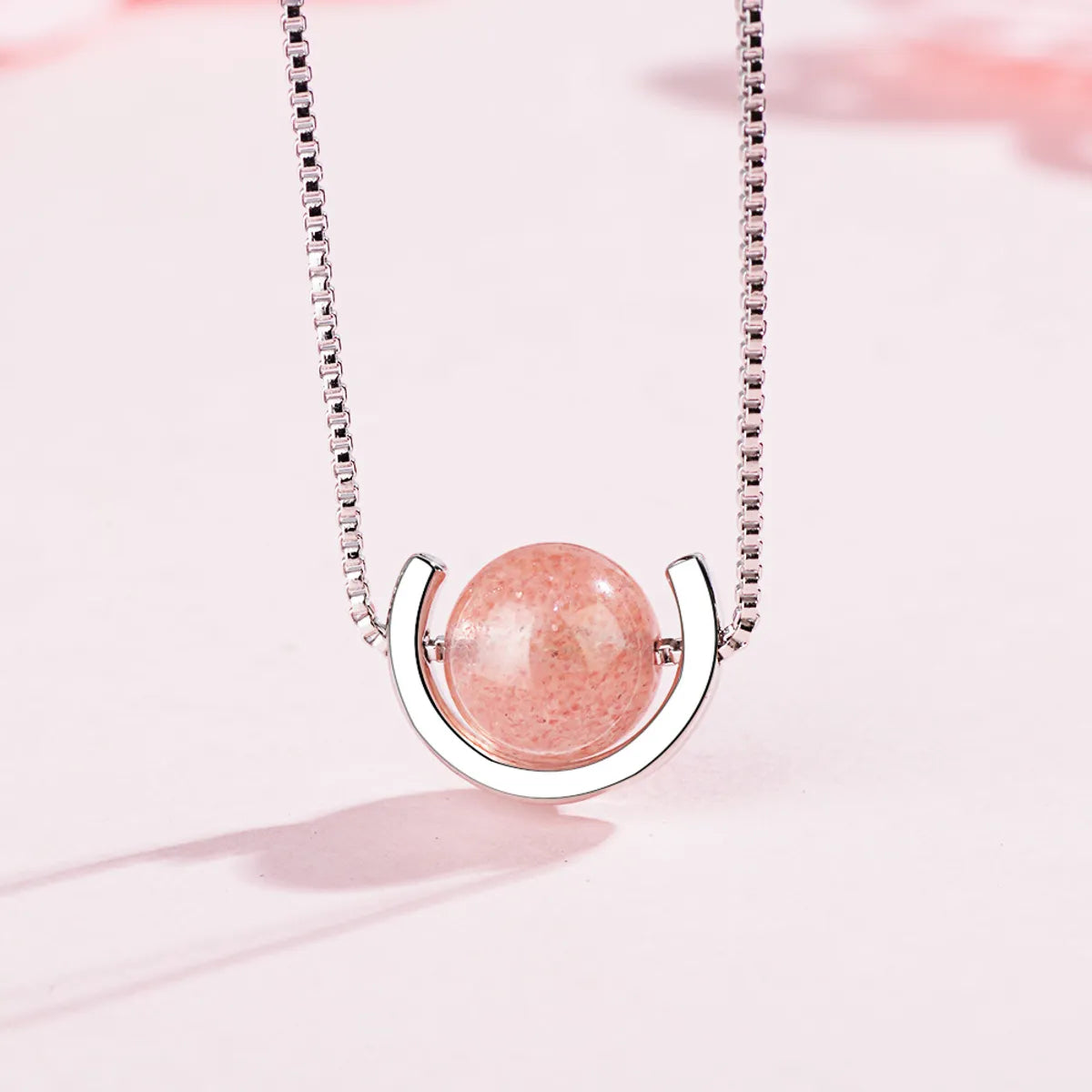 Simple Style Round Copper Plating Inlay Crystal White Gold Plated Pendant Necklace