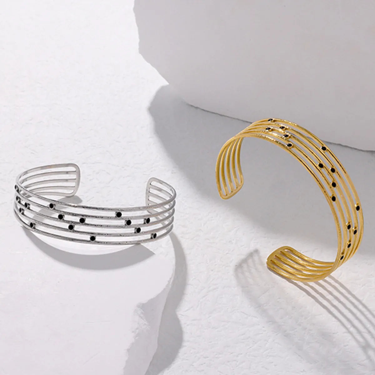 Simple Style Round Dots Stainless Steel Enamel Plating Bangle 1 Piece