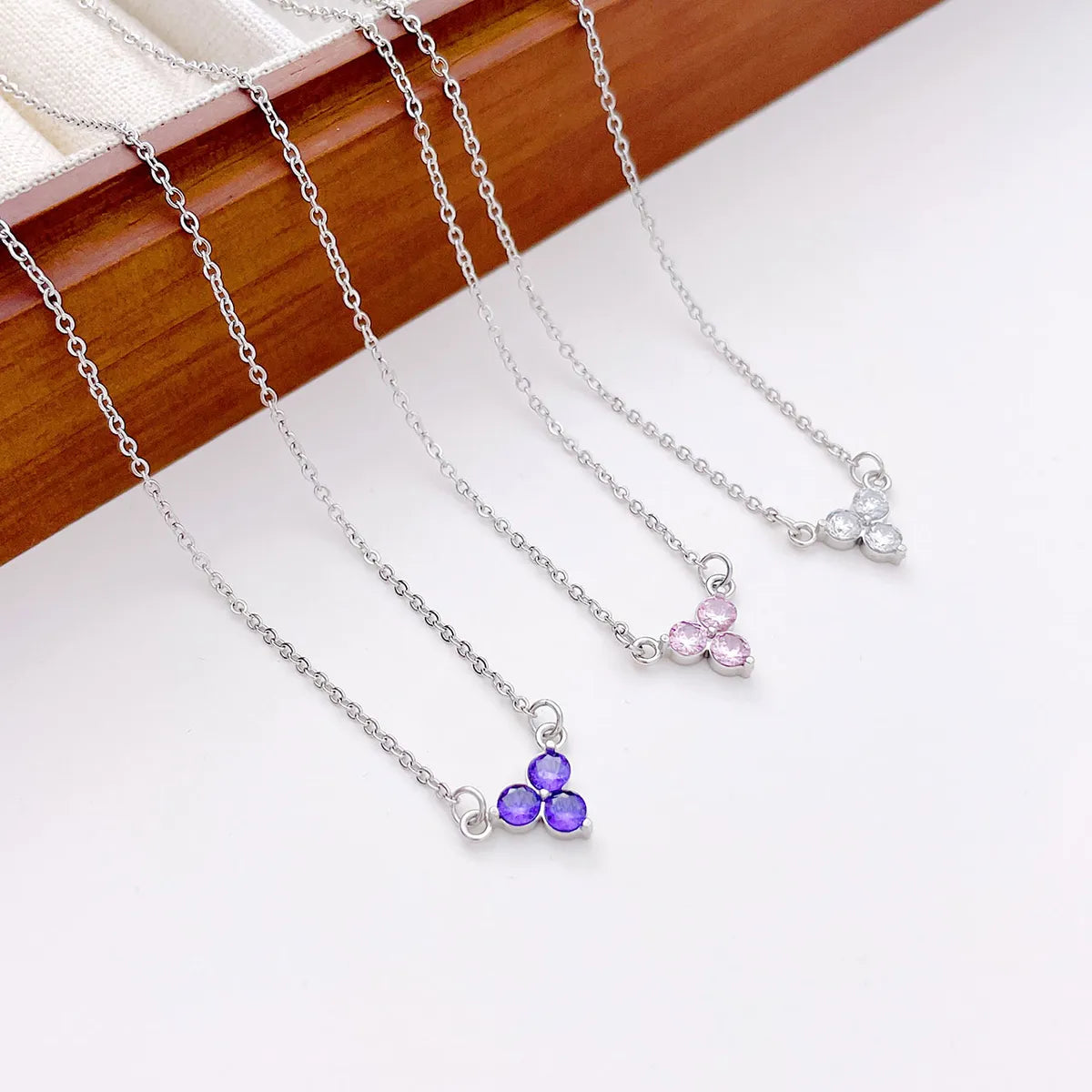 Simple Style Round Dots Stainless Steel White Gold Plated Gold Plated Zircon Pendant Necklace In Bulk