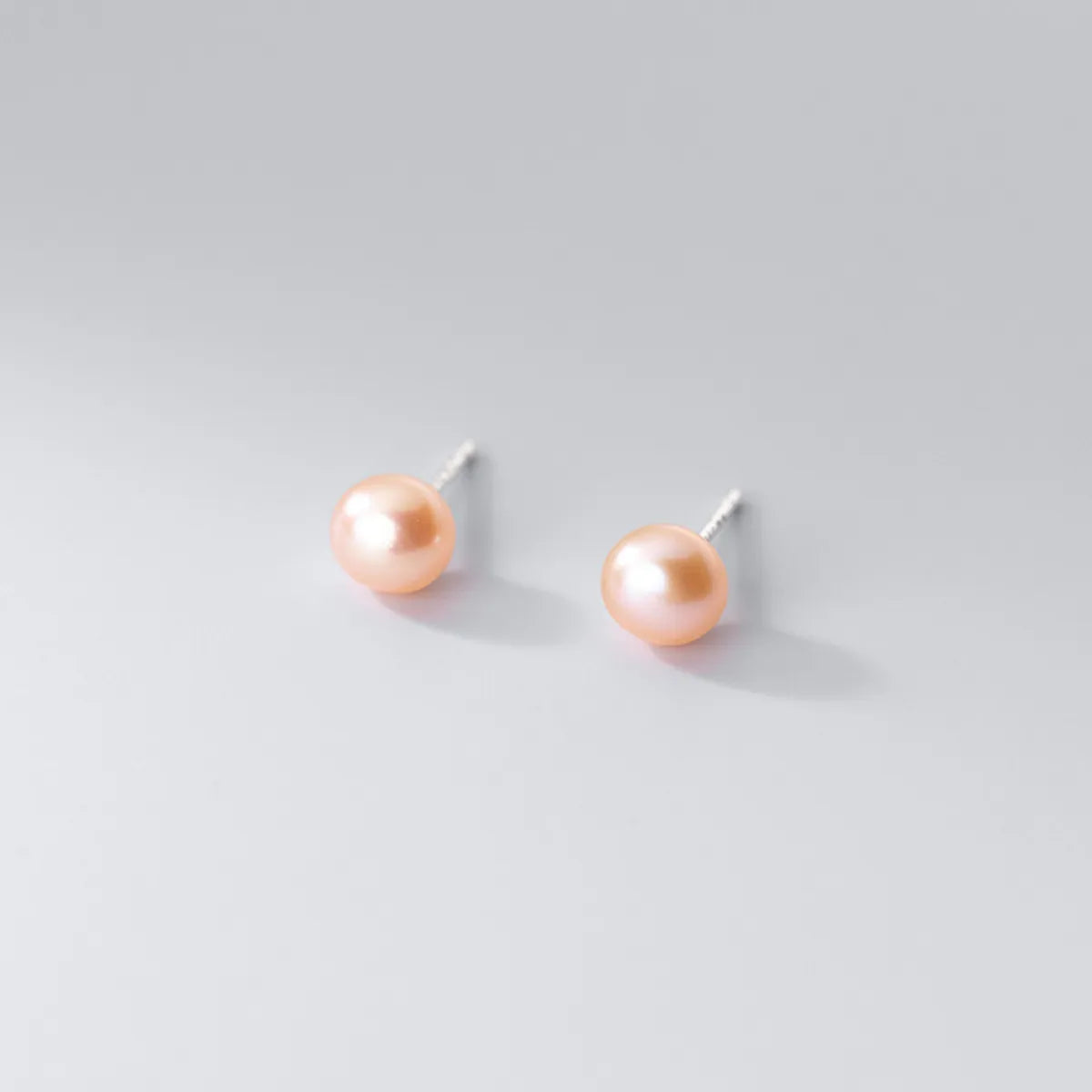 Simple Style Round Silver Pearl Ear Studs 1 Pair