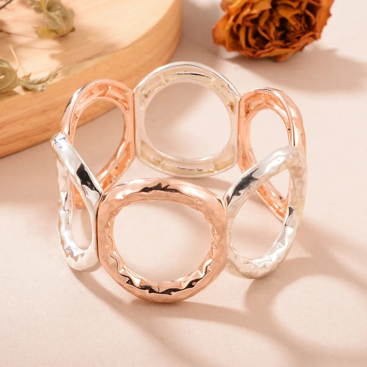 Simple Style Round Solid Color Alloy Plating Hollow Out Silver Plated Women's Bangle