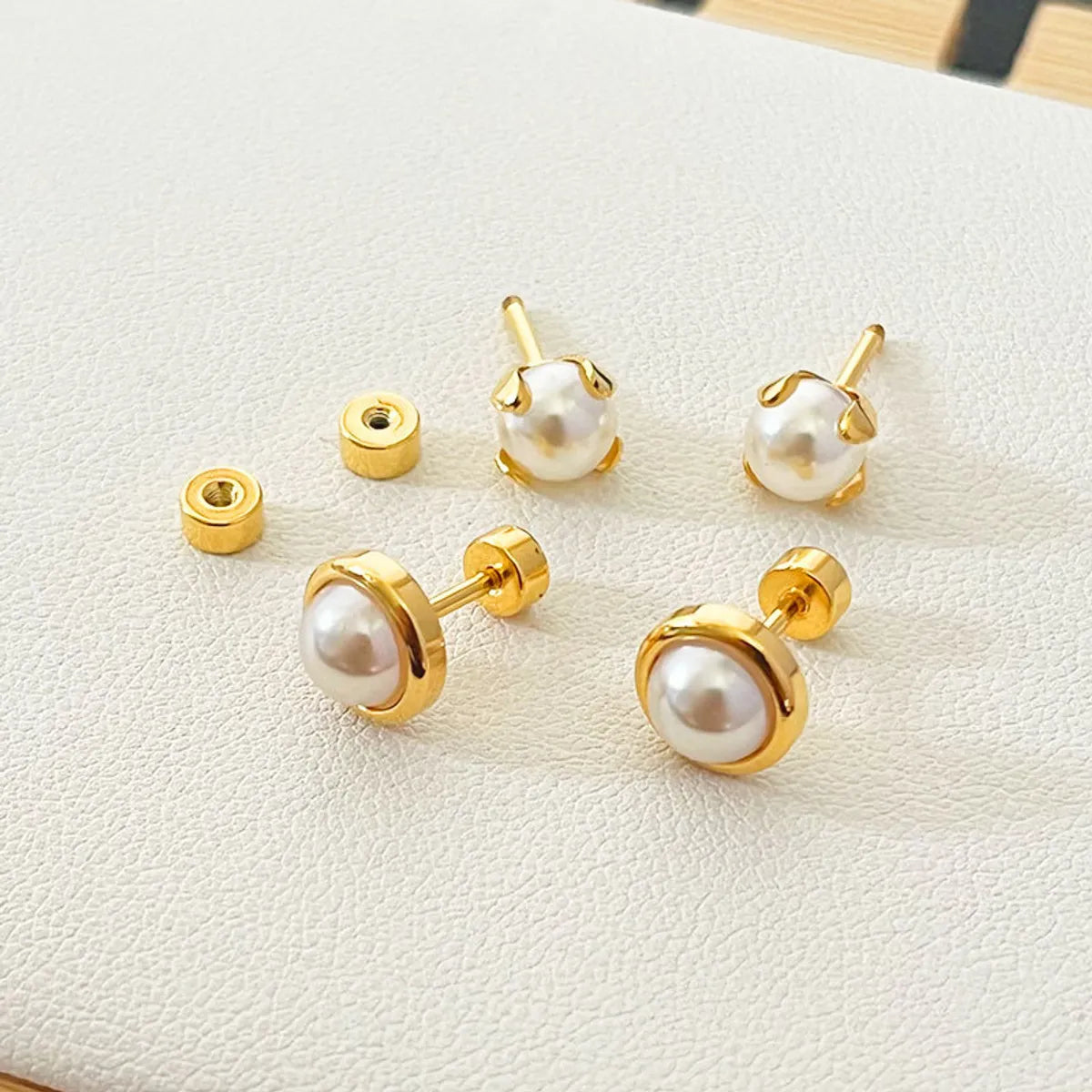 Simple Style Round Stainless Steel Plating Inlay Pearl Ear Studs 1 Piece