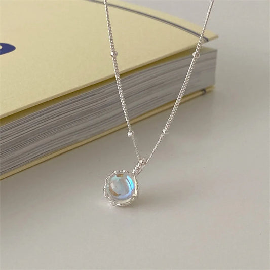 Simple Style Round Sterling Silver Moonstone Pendant Necklace In Bulk