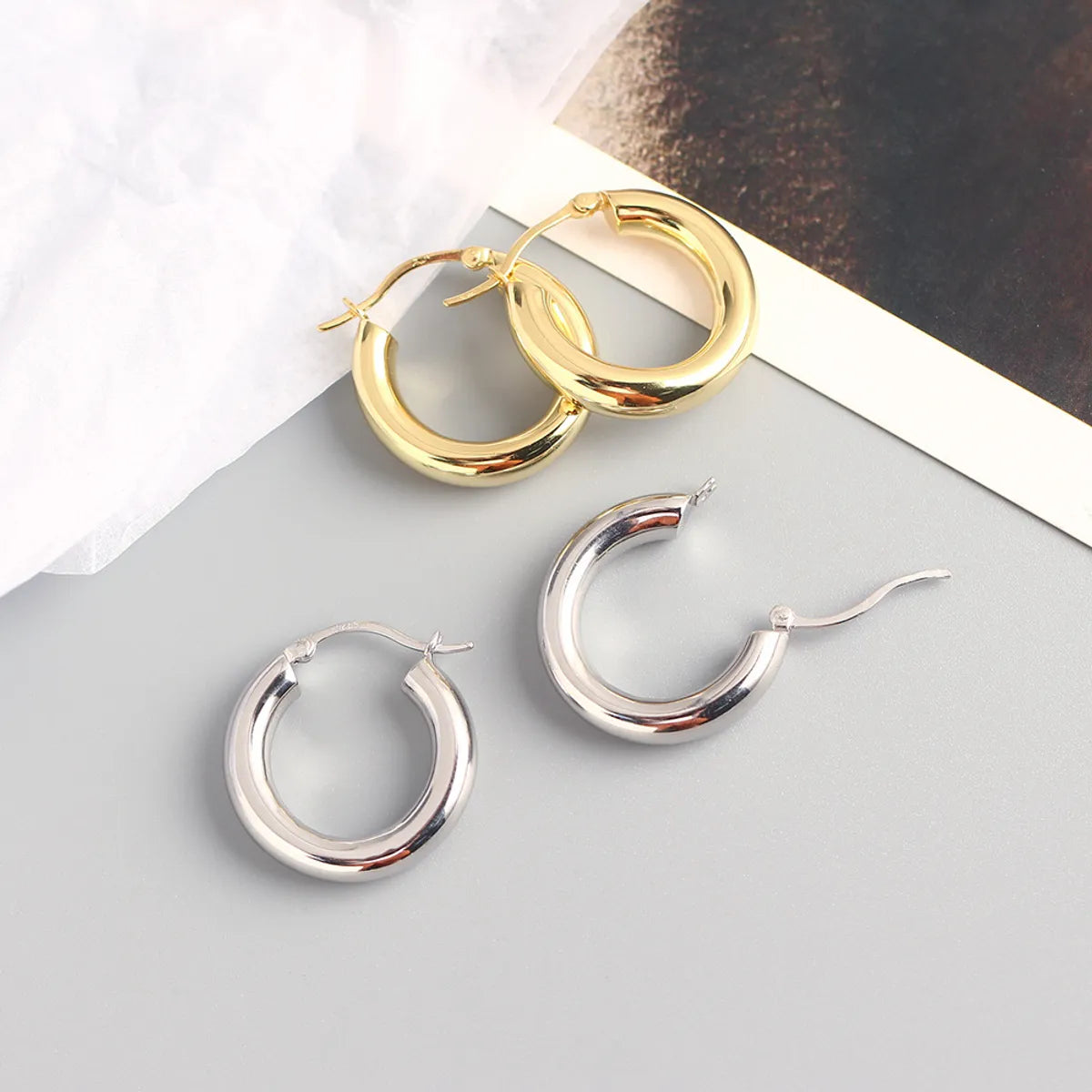 Simple Style Round Sterling Silver Plating Earrings 1 Pair