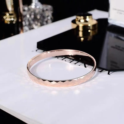 Simple Style Round Titanium Steel Plating Bangle 1 Piece