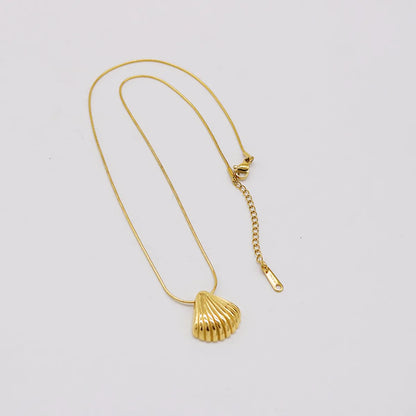 Simple Style Shell Stainless Steel Plating Gold Plated Pendant Necklace