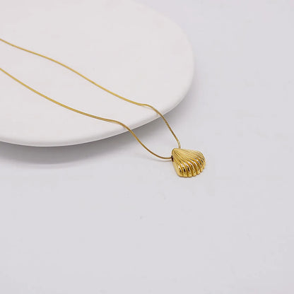 Simple Style Shell Stainless Steel Plating Gold Plated Pendant Necklace