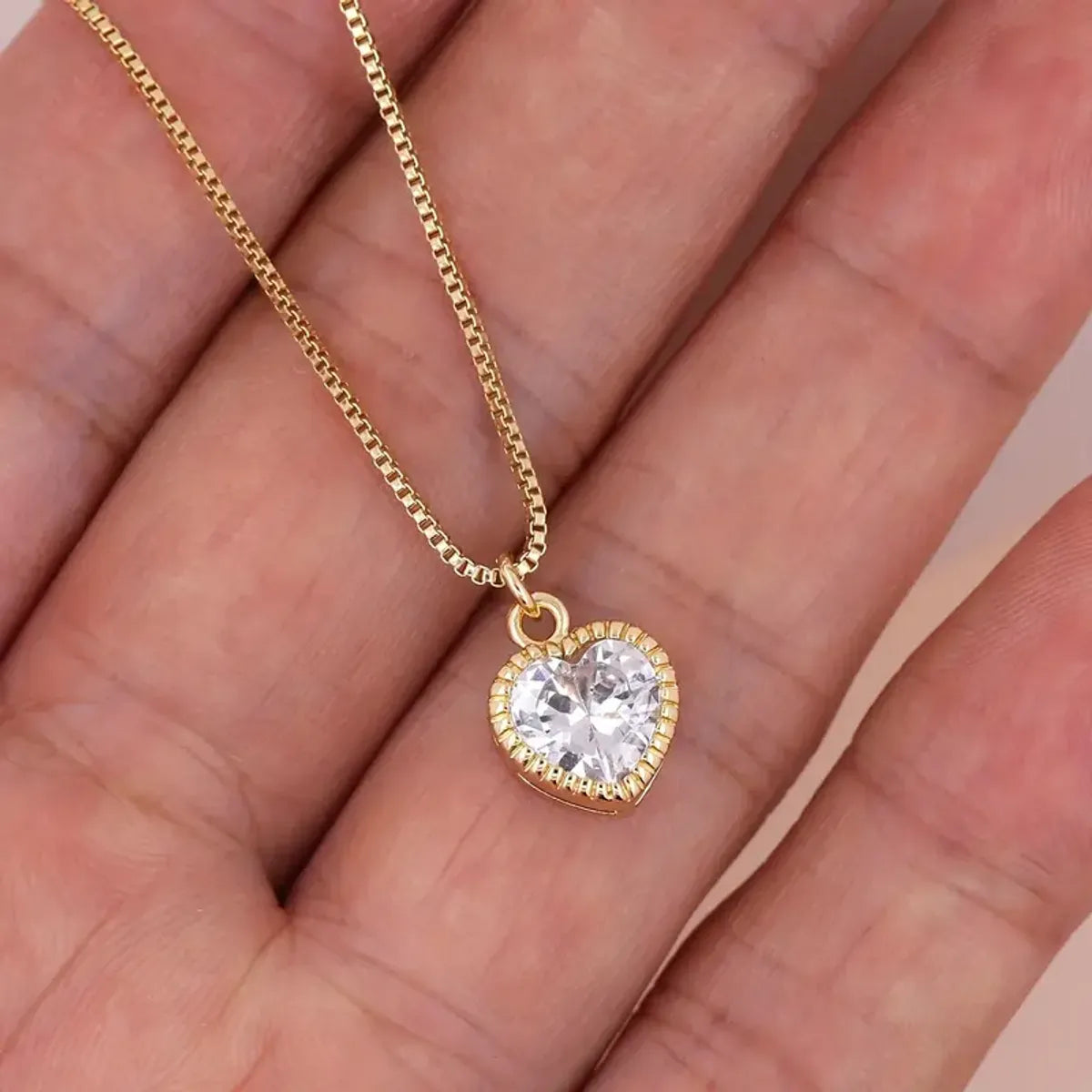 Simple Style Shiny Heart Shape Copper Plating Inlay Zircon 18k Gold Plated Pendant Necklace