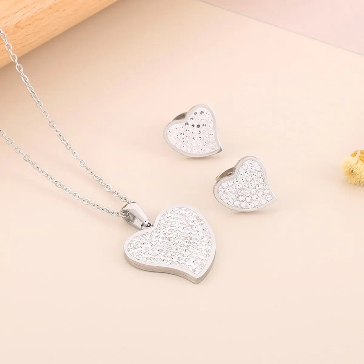 Simple Style Shiny Heart Shape Titanium Steel Plating Inlay 18k Gold Plated Jewelry Set