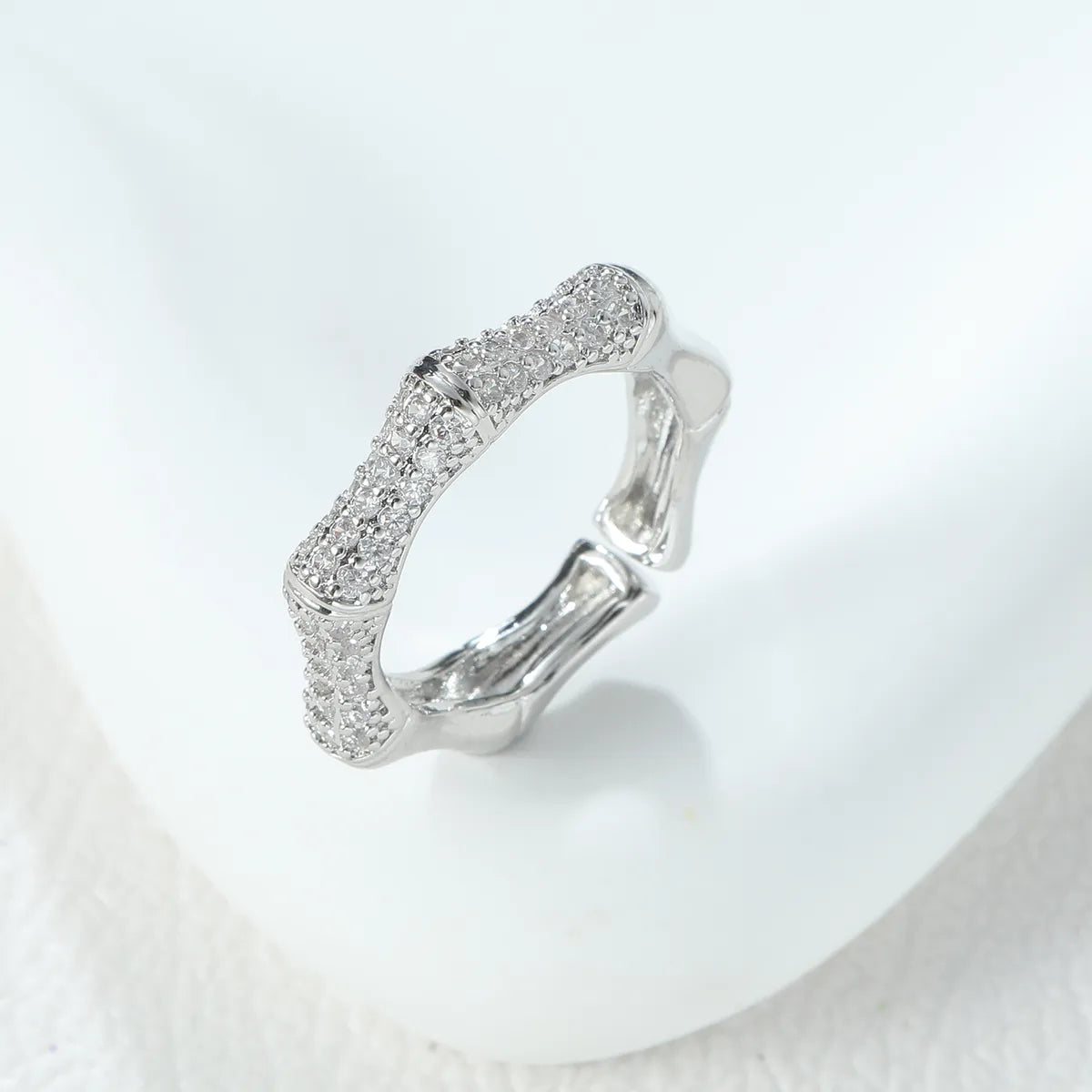 Simple Style Shiny Letter Alloy Asymmetrical Inlay Zircon Women'S Rings