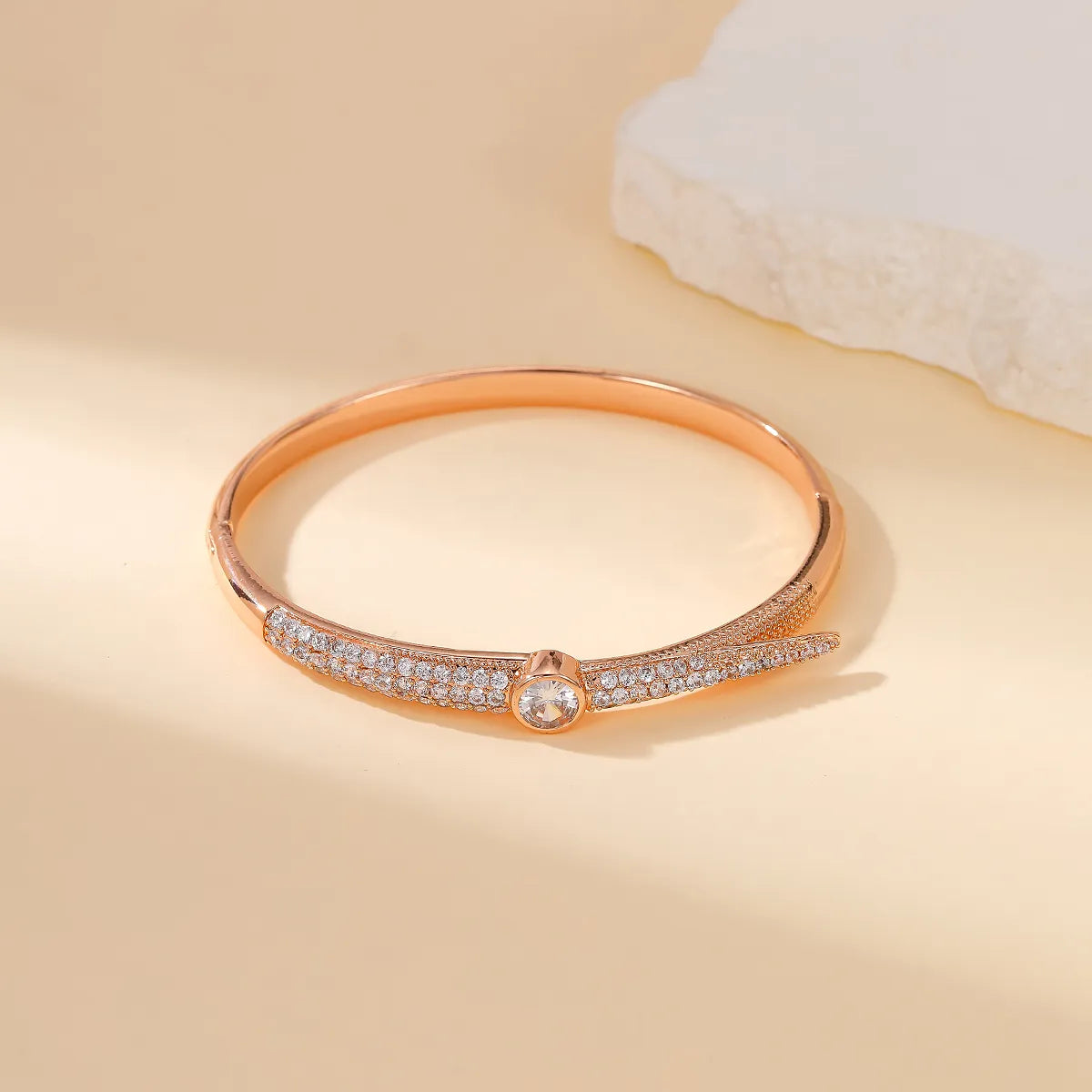 Simple Style Shiny Round Rhinestones Alloy Wholesale Bangle