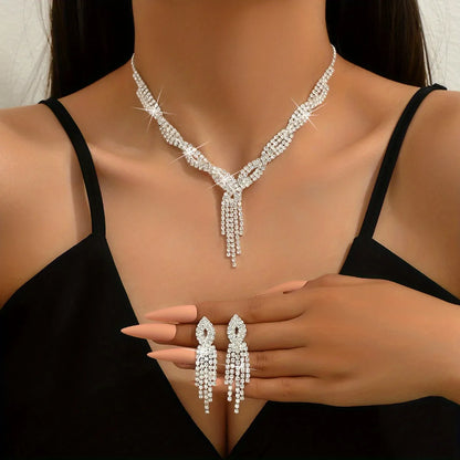 Simple Style Shiny Tassel Solid Color Alloy Plating Inlay Rhinestones Silver Plated Women'S Jewelry Set