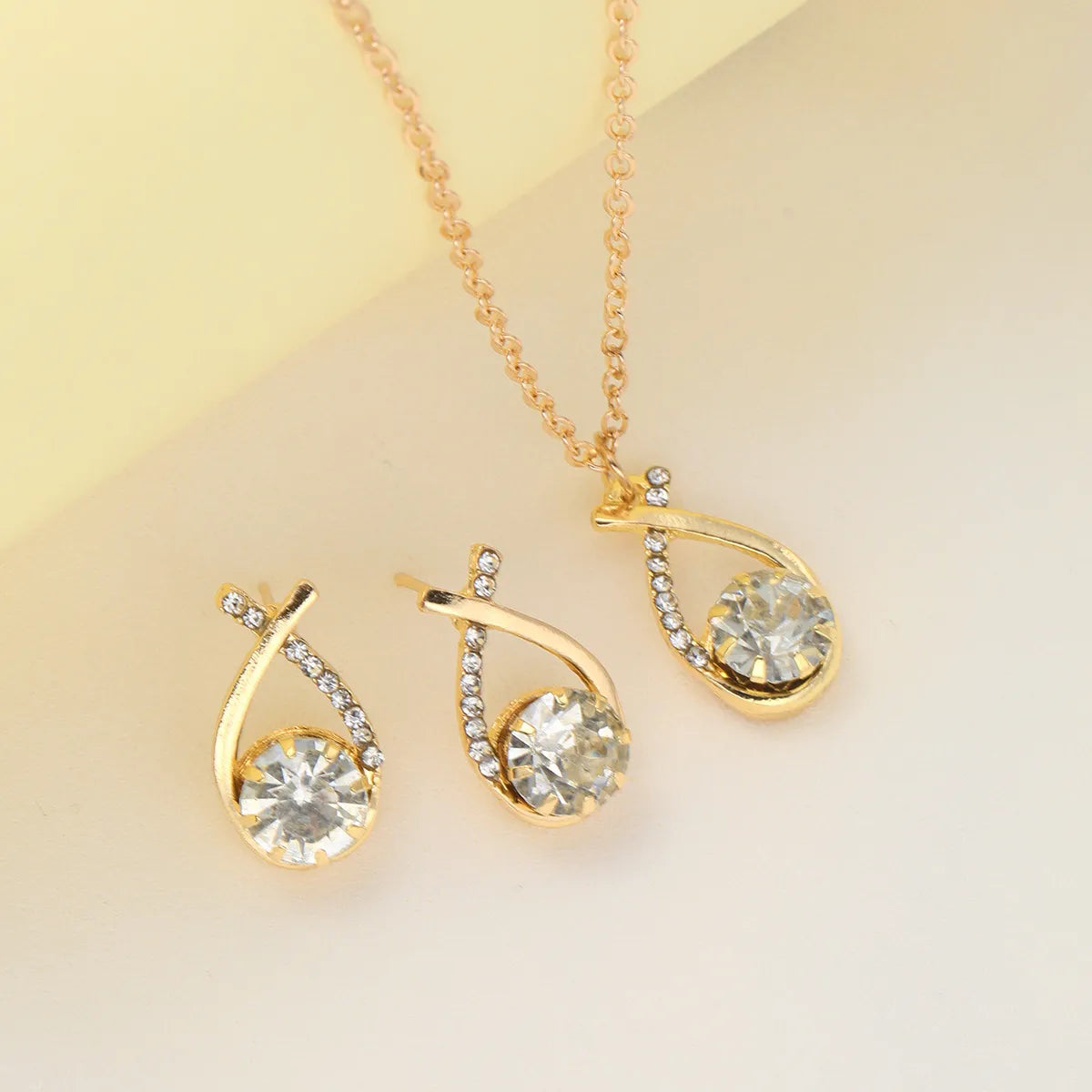 Simple Style Shiny Water Droplets Alloy Inlay Rhinestones Women'S Jewelry Set