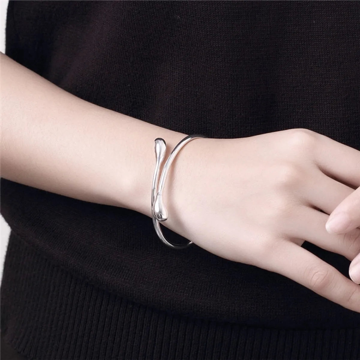 Simple Style Snake Alloy Wholesale Bangle